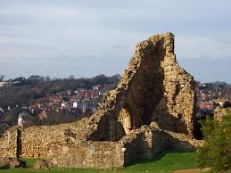 Castillo en ruinas de Hastings – Gran Bretaña